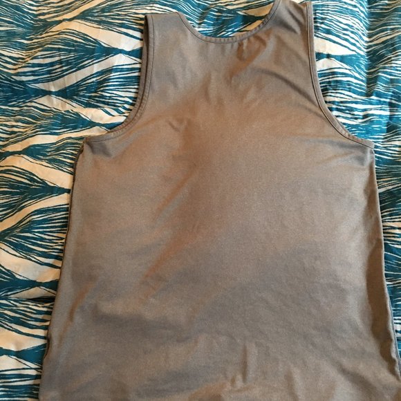 RIP CURL tank - Picture 4 of 5